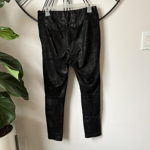 Skinny Faux Leather Like Pants - Picture 4 of 5